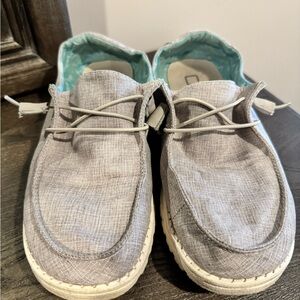 Women’s Hey Dude Wendy slip ons size 9 chambray lt gray